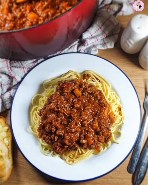 Spaghetti Bolognese Recipe Easy Kraft Recipes - Aria Art