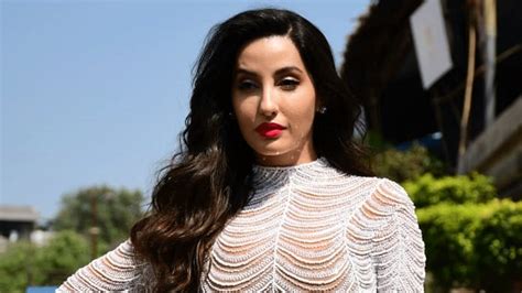 Nora Fatehi Looks Smoking Hot Resembles Egyptian Queen In This Body