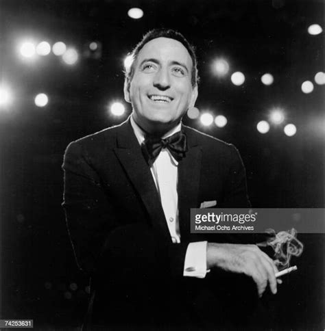 Tony Bennett Photos And Premium High Res Pictures Getty Images