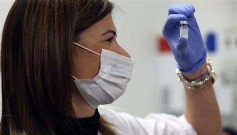 Developed with pfizer's partner biontech, if all goes well, this vaccine would be the first of its kind to receive fda approval. Vaccino Pfizer, c'è il via libera Ema: l'annuncio sulla ...
