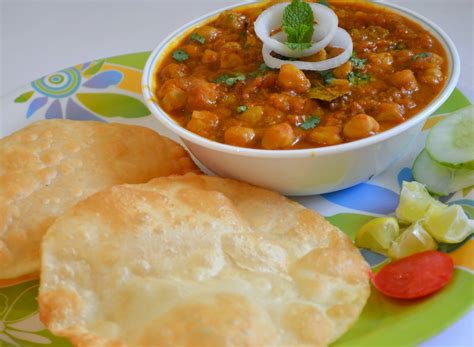 Punjabi Spicy And Tasty Chole Bhature Recipe