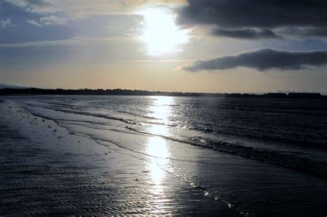 The barassie beach is one of the most accessible and beautiful beaches of ayrshire that lies towards troon harbour north. Barassie Beach - Photo "Simply stunning" :: British Beaches