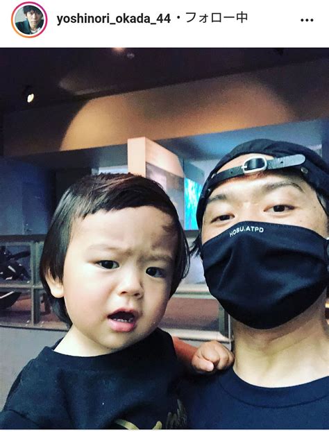 Yoshinori okada (岡田 義徳) (born 19 march 1977 in ōno, gifu) is a japanese actor. 岡田義徳、1歳長男を抱く親子ショットを披露し「イケメン親子 ...