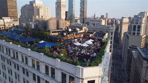 230 Fifth Best Heated Rooftop Barclubrestaurant In Nyc