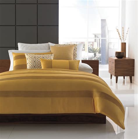These hotel bed sets include everything you need to dress your bed in marriott hotel magnificence, bringing 11 stunning pieces together to create a truly luxurious there's no indulgence more valuable than sleep, and marriott's bedding sets deliver the perfect sleep in one extraordinary package. Hotel Collection Bedding, Palace - Contemporary - Bedding ...