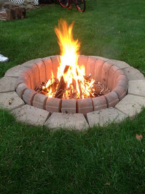 Easy Fire Pit With Bricks Rustic Fire Pit Pondsfire Pit Propane