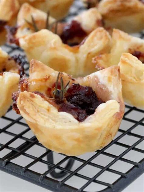Brie And Cranberry Puff Pastry Bites Bake Play Smile