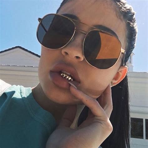 grillz on deck link located in bio fleekyyygrillz grillz gold girl kylie kyliejenner