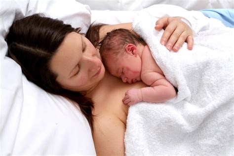 Skin To Skin Mum And Baby Baby Friendly Initiative