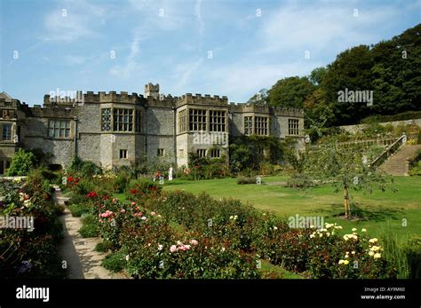 Haddon Hall Gardens Home Of Lord Edward Manners Bakewell Derbyshire