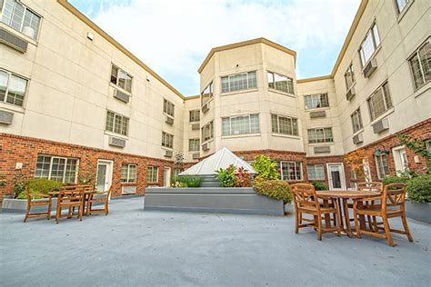 Find houses and condos in bellevue, kirkland, redmond, and more. Two Seattle Senior Living Communities in Welltower Portfolio Sell for $30MM - The Registry
