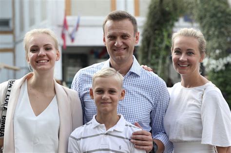 Dasha navalnaya/tiktok, @dasha_navalnaya, @navalny, @yulia_navalnaya/instagram. Alexei Navalny is Vladimir Putin's worst nightmare