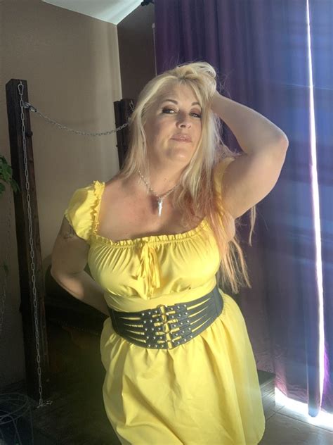 Tw Pornstars Curvy Milf Joclyn Stone Twitter Sun Dresses Are Too