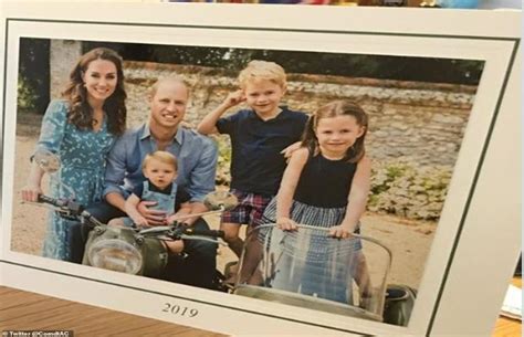 The evening standard's journalism is supported by our readers. Prince William and Kate Middleton's Vintage Themed 2019 Christmas Card is Here - Oyeyeah
