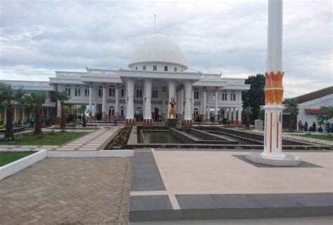 July 23 at 7:06 pm. Istana Negara Papua, Istana Presiden Pertama Di Indonesia ...