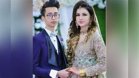 پیار ہوا تو بھول گئے شادی کی عمر سوشل میڈیا پر وائرل ہوئی پاکستان کی یہ تصویریں News18 Urdu