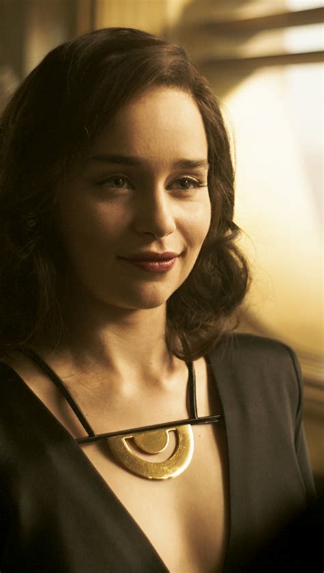 Emilia Clarke Como Qira En Han Solo Una Historia De Star Wars Fondo De