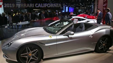 Welcome to our latest video, where we take a look at some of the key differences between the new 2019 ferrari portofino and its predecessor the ferrari calif. 2019 Ferrari California T - YouTube