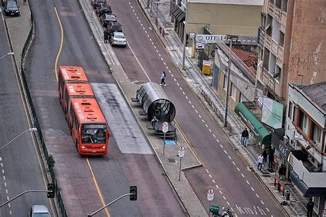 Самые новые твиты от curitiba notícias (@cwb_news): Curitiba prorroga bandeira vermelha, com flexibilização ...