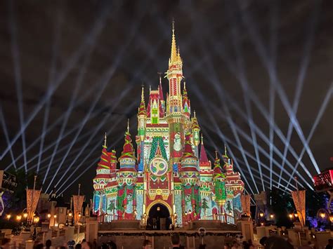 Photos Video See Cinderella Castle Projections Transform It Into A