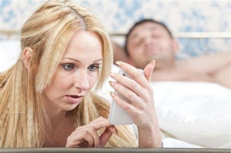 10 Reasons Why A Woman Cheats On Her Husband Married Men Relationship Married Woman