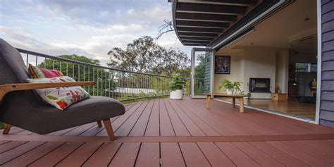 Our collection includes many different types of wood plank construction, including engineered wood flooring, decorative herringbone and chevron patterns, parquet, versailles, prefinished veneer panels, and timber composite decking. Composite Decking vs Wood: The Benefits of Composite Decking | Bunnings Warehouse, NZ