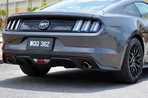 Mustang v8 5.0 liter menghasilkan tork 421 ps dan 530 nm. Pictorial Review : Ford Mustang GT - Autoworld.com.my