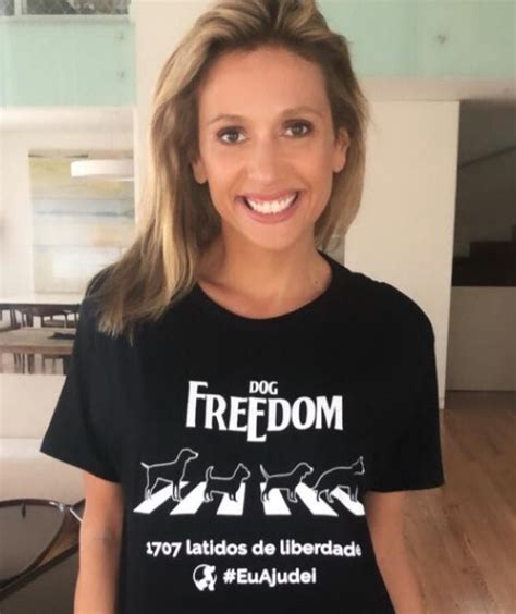 Meu trabalho é de amor, mas desperta muito ódio. Luisa Mell se decepciona com Larissa Manoela: "Coração em ...