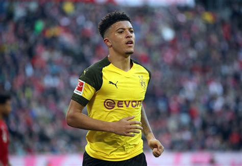 Latest on borussia dortmund midfielder jadon sancho including news, stats, videos, highlights and more on espn. Wayne Rooney Advises England Star Jadon Sancho to Remain ...