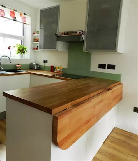 Cuando tenemos poco espacio en la cocina y necesitamos una pequeña área de comedor de diario, una alternativa es incorporar una mesa plegable y sillas. 20 Ingeniosas ideas para guardar todas las cosas que ...