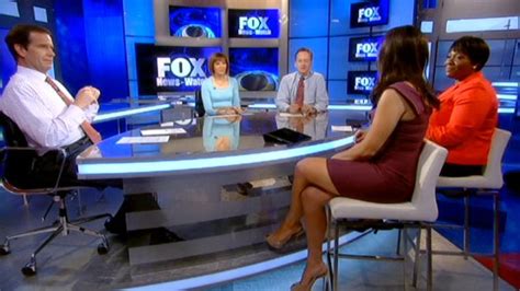 Andrea Tantaros Hot Legs On Fox News Sexy Leg Cross