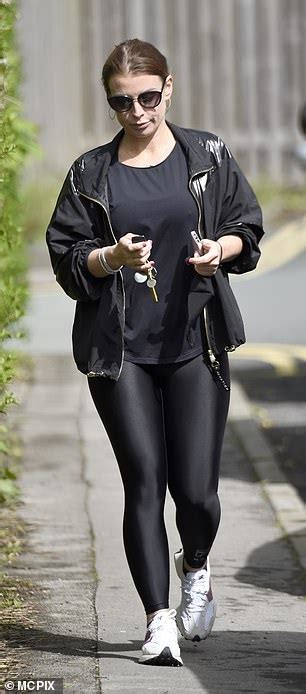 Coleen Rooney Shows Off Her Svelte Figure In Black Leggings Hot