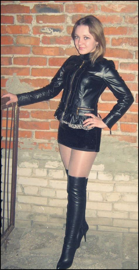 Pin By Fatrosita On Leather Jackets Knee Boots Outfit Celebrity Boots Sexy Leather Outfits