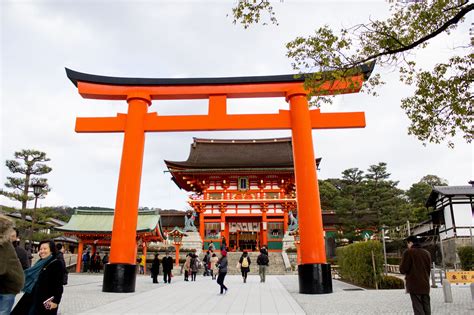 Lets Go Shrine Hopping 5 Famous Shinto Shrines In Japan You Must