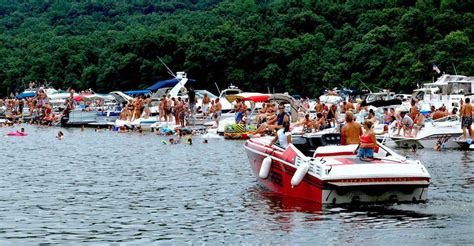 Party Cove Reality Show Is Late To The Party Boating At Lake Of The