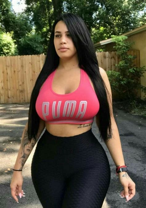Thick Latina Girl In Yoga Pants Instagram Girls Sexy Curvy Sexy Curves