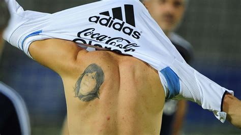 Lionel messi david beckham tattoo design tattoo on hand david. 7 Lionel Messi's Tattoos And Their Complete Meanings - Talented Footballer in 2020 | Gym men ...