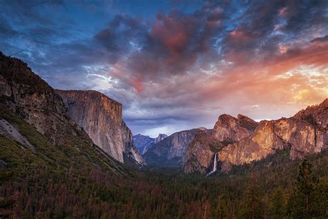 Yosemite Sunset View Photograph By Andrew Soundarajan