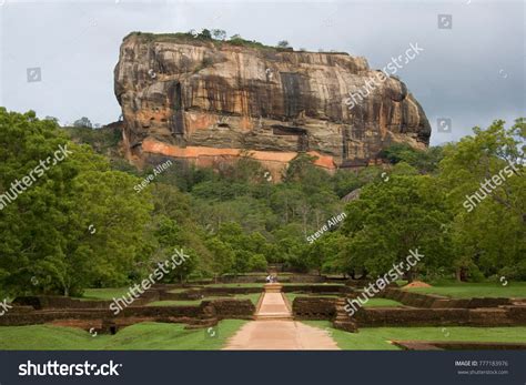 Lion Rock Sigiriya Sinhagiri Sri Lanka Stock Photo 777183976 Shutterstock