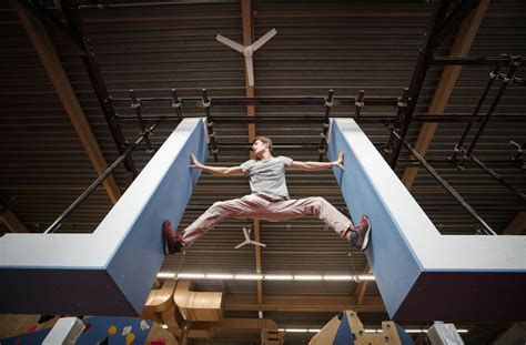 Eben nach dem auftritt von alexander wurm, der zum einen etwas schneller als marschner beim finalen hindernis angekommen war und zum anderen einmal. Kim Marschner kam 2018 bis ins Finale von Ninja Warrior ...