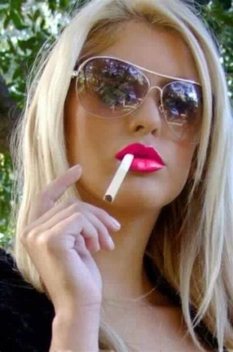 Pin By Sam Bravewood On Pretty Smokers Mirrored Sunglasses Women