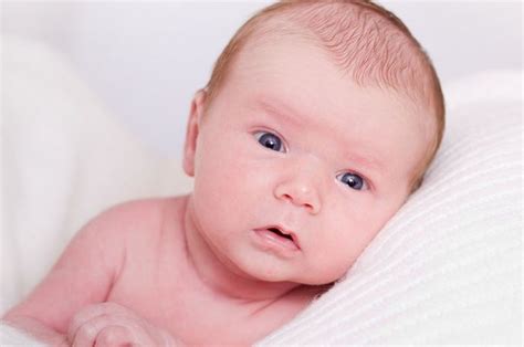 Stimulasi Penting Agar Bayi Bisa Melihat Dengan Jelas Pada Waktunya Nakita