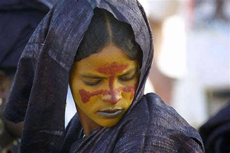 Africa Portrait Of A Tuareg Girl Niger © Steve Bushell Tuareg