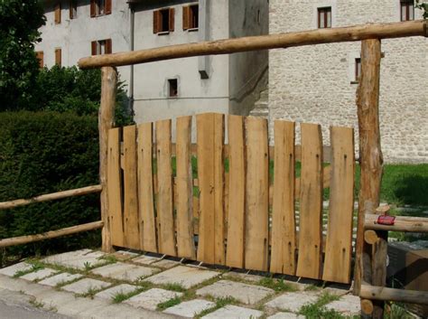 Cancello pedonale in legno da € 120.000, 39 case con prezzo ridotto! Papa Cesare - al servizio del tuo giardino