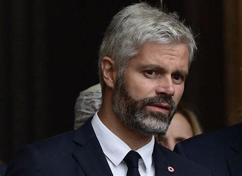 Laurent wauquiez participe également à la réflexion sur les problèmes de l'emploi et de la pauvreté. Sondage en Auvergne-Rhône-Alpes : un boulevard pour ...