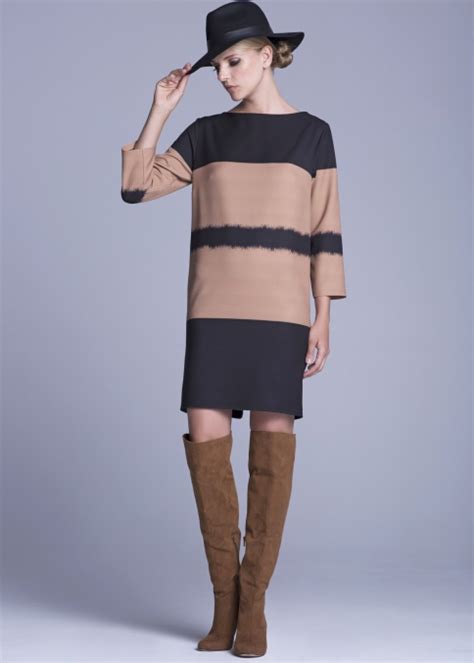 Έτσι συνέβη και με τη φαίη σκορδά όταν στην αρχή ακόμα της καριέρας της στην τηλεόραση ήταν διαχυτικός ο αγαμέμνων, με μακριά χέρια που έφτασαν να πασπατέψουν τη φαίη σκορδά on air. RADIO DAYS FASHION: Oι τασεις του χειμωνα 2011-2012