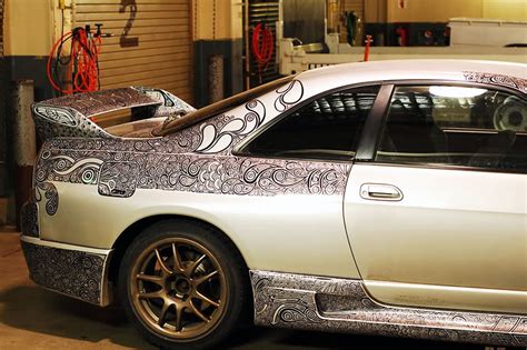 Guy Lets His Artist Wife Doodle With Sharpie Pen On His Nissan Skyline