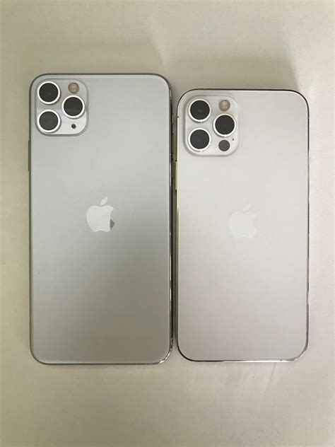 On the front, the apple iphone 13 pro max is expected to sport a 12 mp front camera for clicking selfies. iPhone 11 Pro Max Silver vs iPhone 12 Pro Silver : iphone