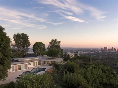 Elvis Presley S Former Beverly Hills Home Hits The Market