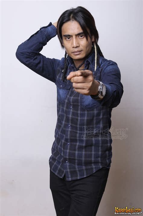Download lagu charly van houten mp3 () dapat kamu download secara gratis di metrolagu. Charly: Gosok Batu Akik Jauhkan Mikir Jorok - KapanLagi.com